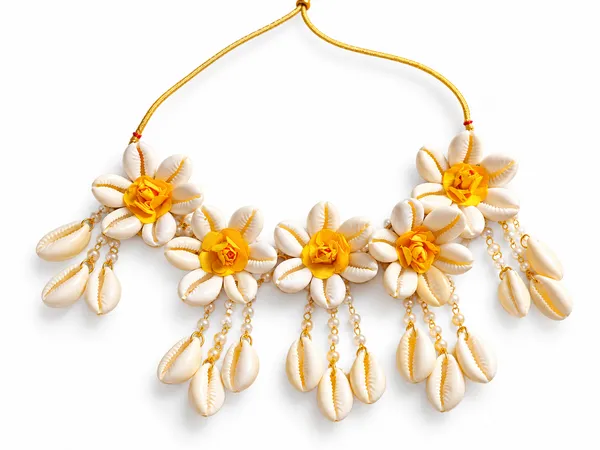 Handmade_Wedding_Flower_Jewellery_Set_For_Bengali_Bridal_Wear