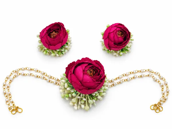 Traditional_Flower_Jewellery_Set_For_Haldi,_Mehendi_&_Bridal_Wear