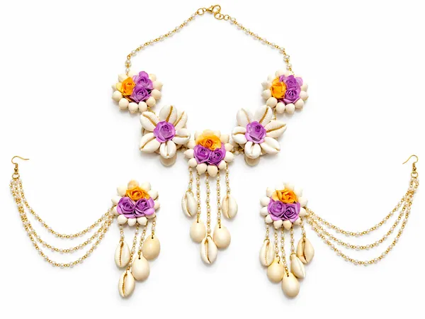 Handmade_Bridal_Flower_Jewellery_Set_For_Haldi_&_Wedding