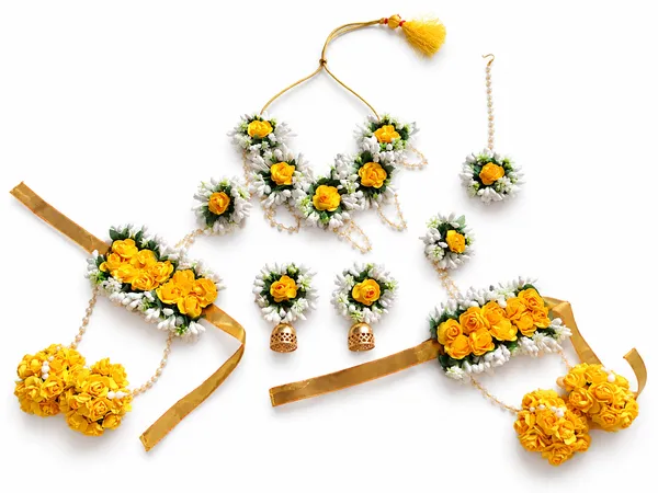 Elegant_Floral_Jewellery_Set_For_Wedding_&_Festive_Occasions