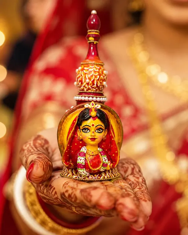 Multicolor_Bamboo_Deity_Figurine_Sindoor_Holder