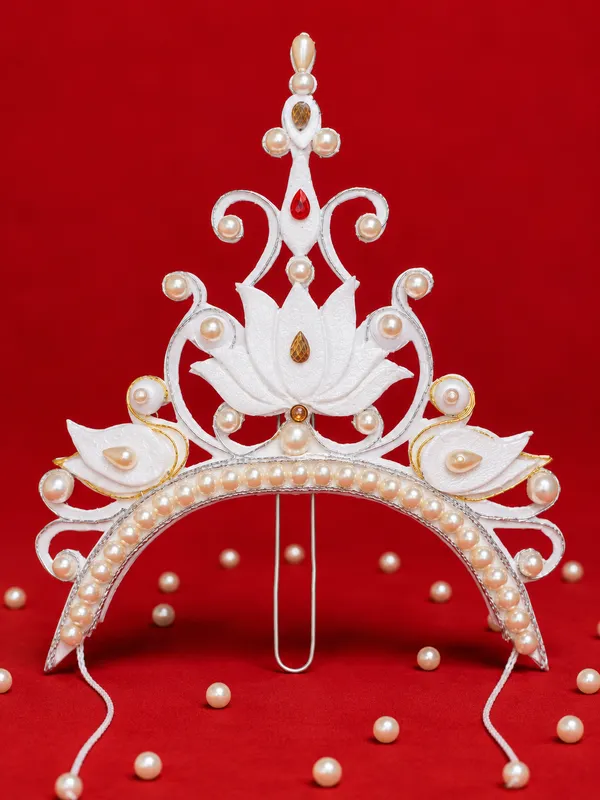 Zevastra_White_Shola_Pearl_Embellished_Ceremonial_Mukut