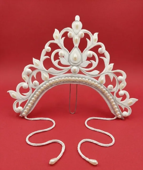 Zevastra_White_Shola_Floral_Pearl_Tiara_Mukut_For_Women