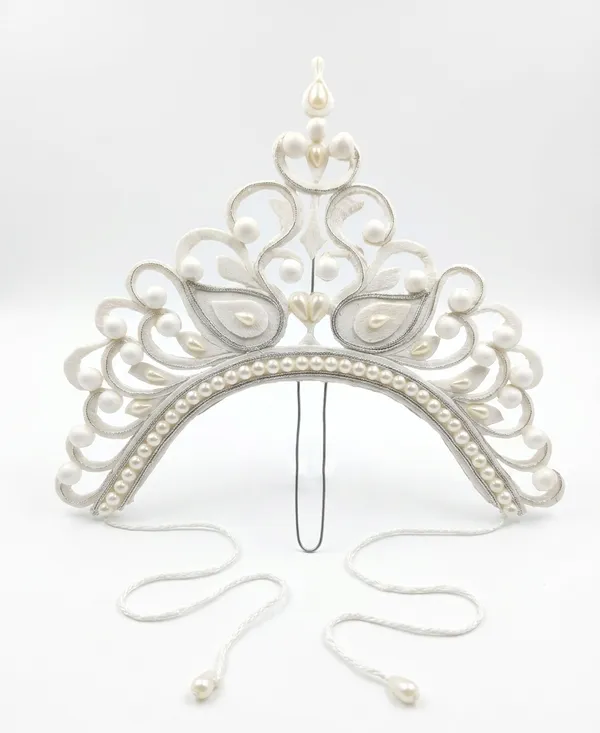 Zevastra_White_Shola_Pearl_Peacock_Mukut_For_Women