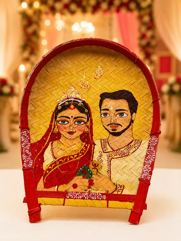Multicolor_Bamboo_Bride_Groom_Portrait_Winnowing_Tray_Panel