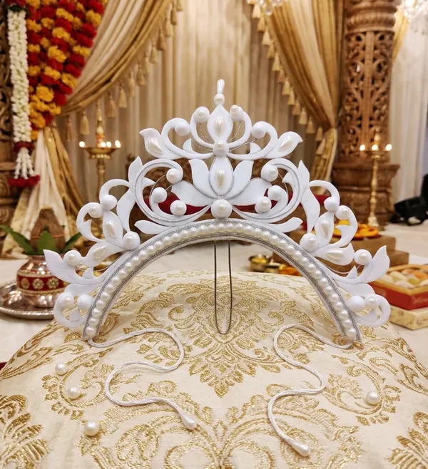White_Shola_Crown_Scrollwork_Pearl_Bridal_Mukut_For_Women