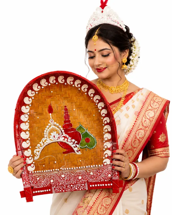 Zevastra_Multicolor_Bamboo_Bengali_Kulo_Pearl_Embellished_Wall_Hanging
