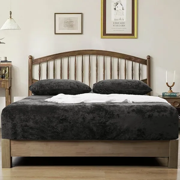 Black_Bedding_Extra_Soft_Velvet_Plush_Twin_Micro_Fleece_Sheet_Set_Deluxe_Microplush_Non_Pilling_Sheets_Deep_Pocket_Lavish_Sherpa_Velvet_Luxe_Collection