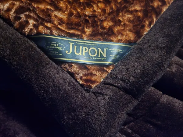 __Winter_Heavy_Quilt_480_GSM_Double_Bed_Plush_Down_Alternative_EDMOF_Brand_Microfiber_Filled,_Brown