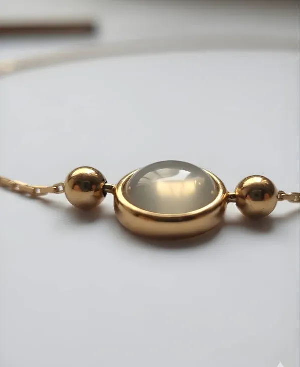 Golden_Stainless_Steel_Anti_Tarnish_Luna_Anklet_For_Women