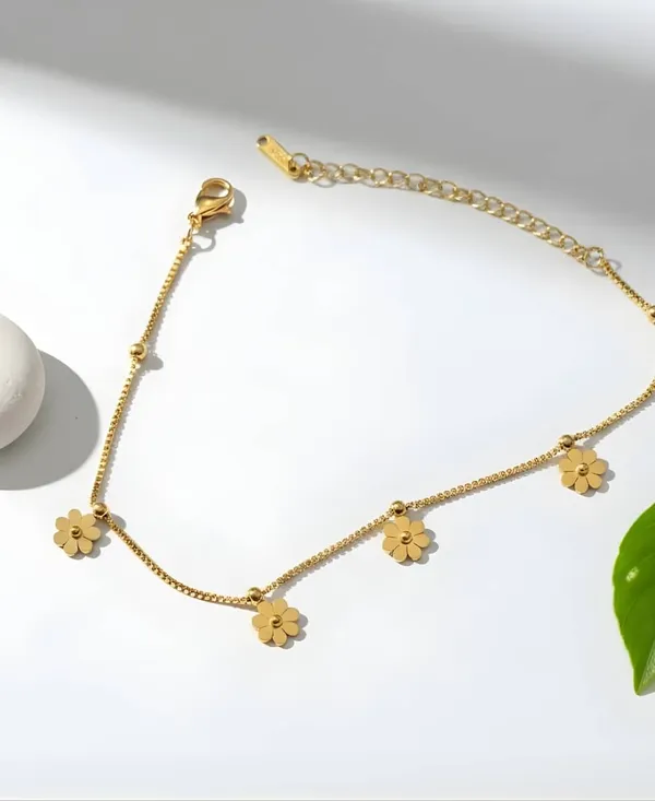 Golden_Stainless_Steel_Anti_Tarnish_Bloomlet_For_Women