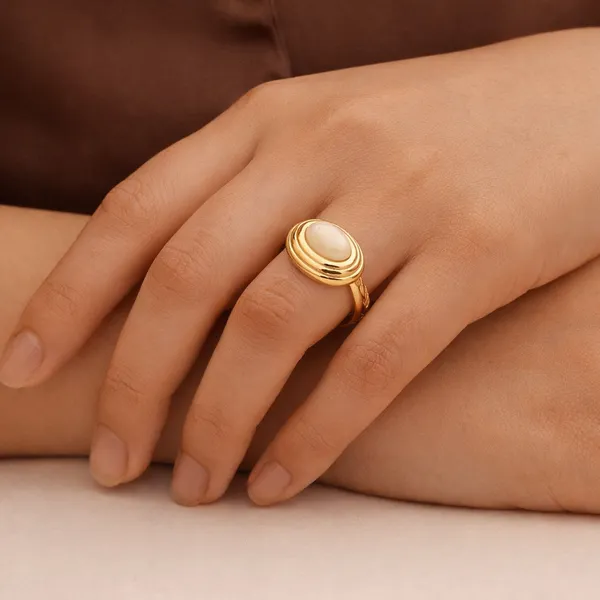 Ivora_Glow_Ring_Golden_Stainless_Steel_Anti_Tarnish_For_Women