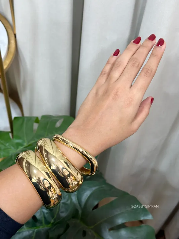Gold_Grazia_Statement_Bracelet_For_Women