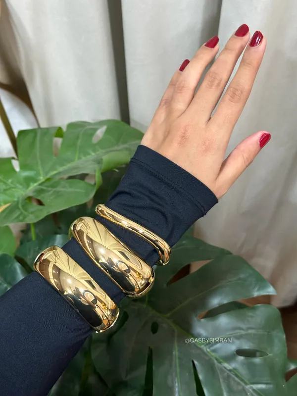 Gold_Grazia_Statement_Bracelet_For_Women