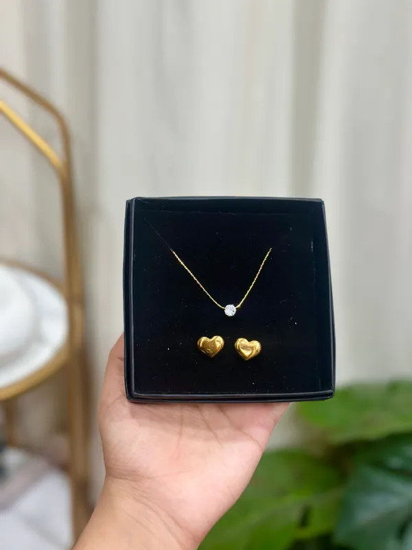 Minimal_Girl_Jewellery_Set_For_Women
