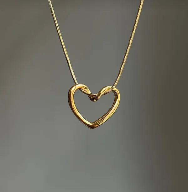 Hannah_Heart_Pendant_For_Women