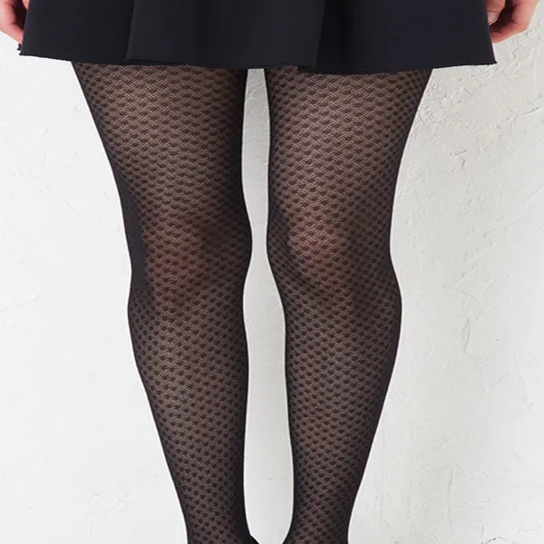 Black_Fashion_Tights_Denier_Diamond_Patterned_Under_Garments_For_Women