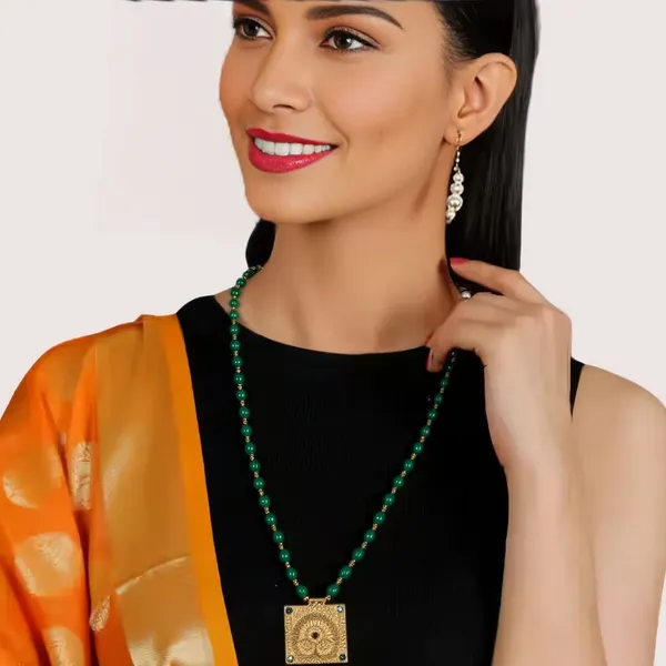 Multicolor_Emerald_Sunburst_Statement_Necklace_Under_Garments_For_Women