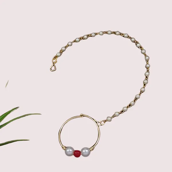 Golden_Bridal_Nose_Ring_With_Pearl_Chain_For_Women