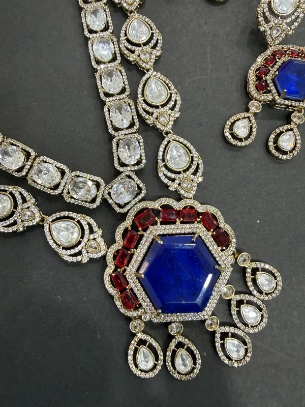 Blue_Royal_Sapphire_&_Ruby_Red_Kundan_Necklace_Set__For_Women