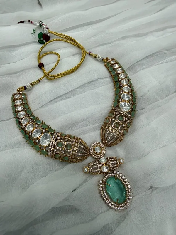 Green_Barss_Trendy_Necklace_Set_With_Earrings_For_Women