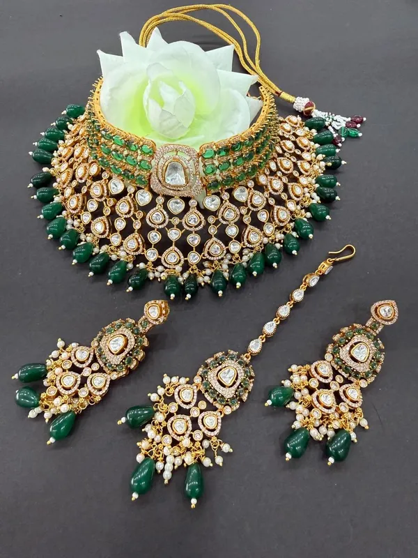 Green_Barss_Trendy_Necklace_Set_With_Earrings_For_Women