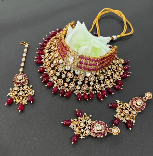 Maroon_Barss_Trendy_Necklace_Set_With_Earrings_For_Women