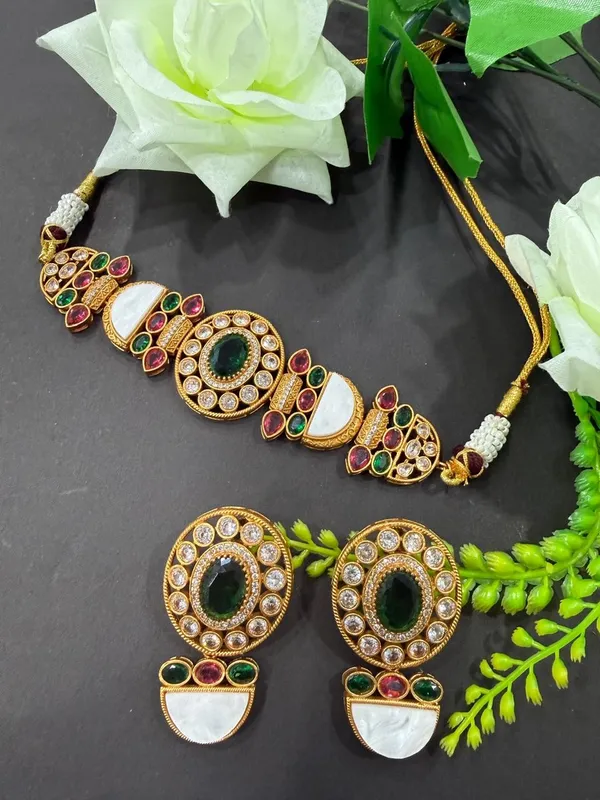 Green_Barss_Trendy_Necklace_Set_With_Earrings_For_Women