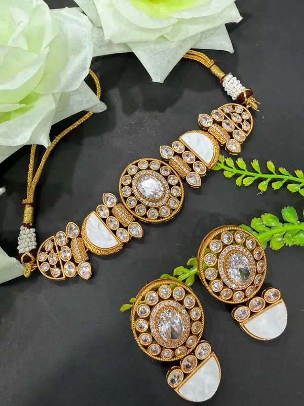 White_Barss_Trendy_Necklace_Set_With_Earrings_For_Women