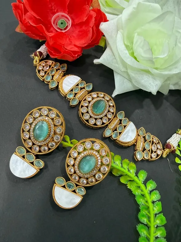 Green_Barss_Trendy_Necklace_Set_With_Earrings_For_Women