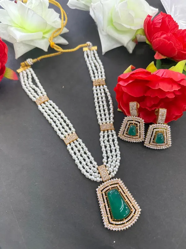 Green_Barss_Trendy_Necklace_Set_With_Earrings_For_Women