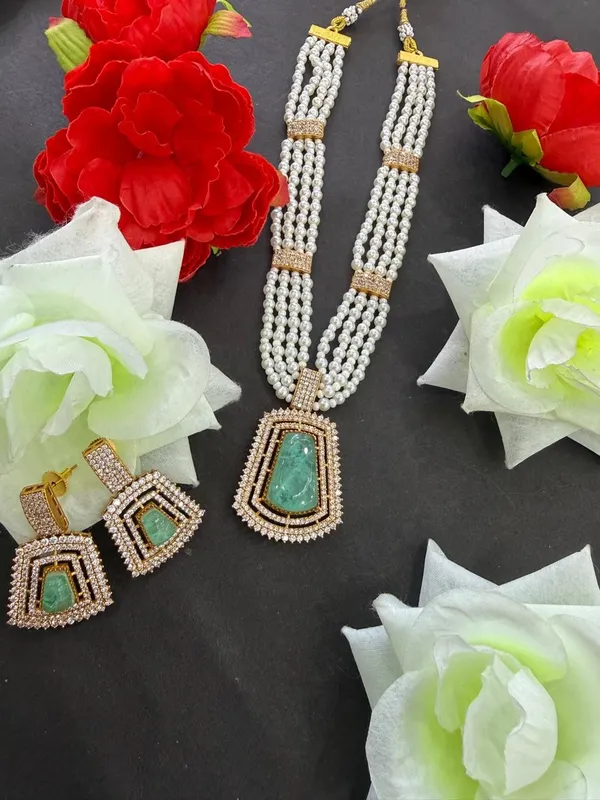 Green_Barss_Trendy_Necklace_Set_With_Earrings_For_Women