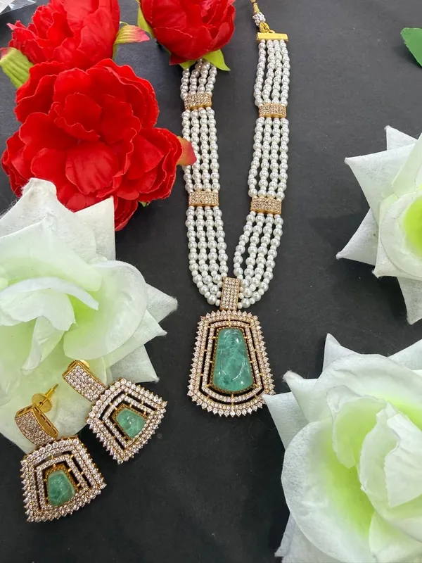 Green_Barss_Trendy_Necklace_Set_With_Earrings_For_Women