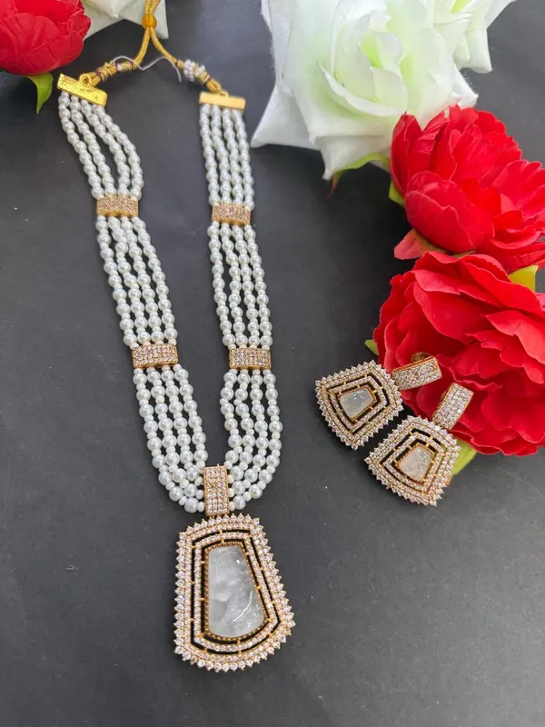 White_Barss_Trendy_Necklace_Set_With_Earrings_For_Women