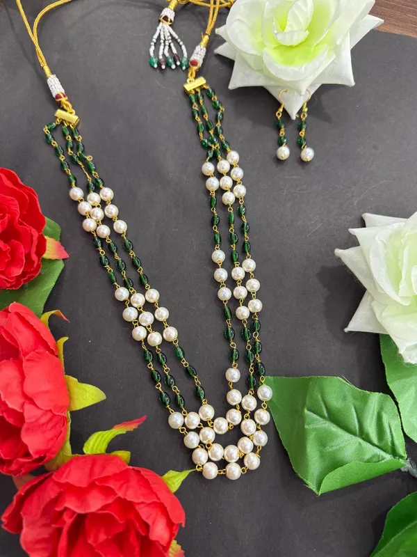 Green_Designer_Gold_Finish_Emerald_Beads_White_Pearl_Party_Wear_Mala_For_Women