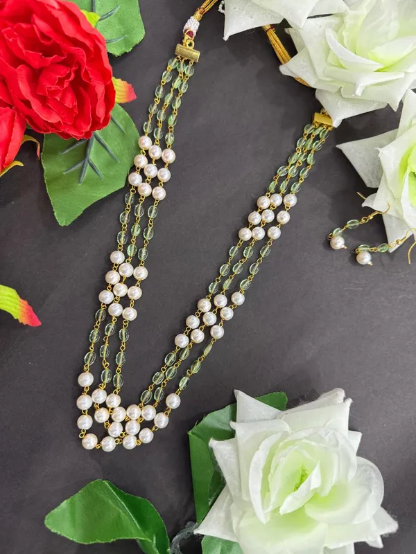 Mint_Green__Classic_Gold_Finish_Beads_White_Pearl_Traditional_Mala_Necklace_For_Women