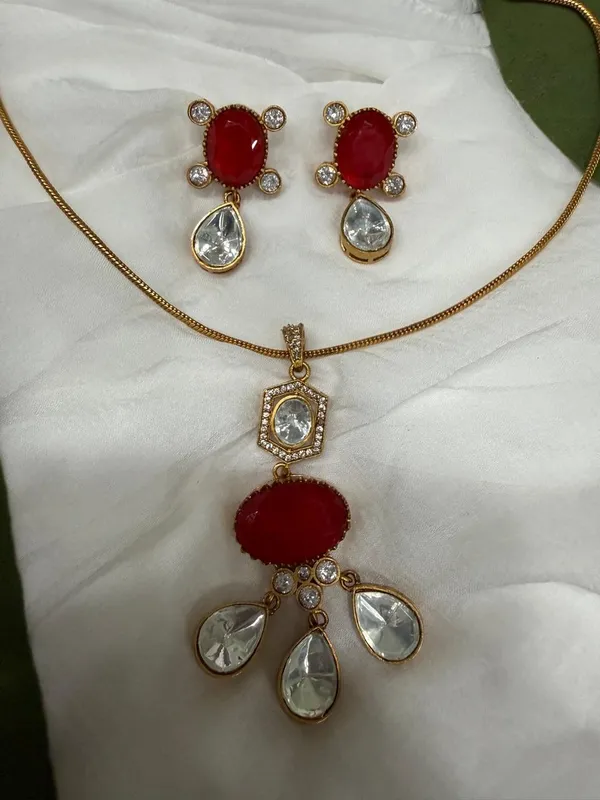Maroon_Barss_Trendy_Necklace_Set_With_Earrings_For_Women