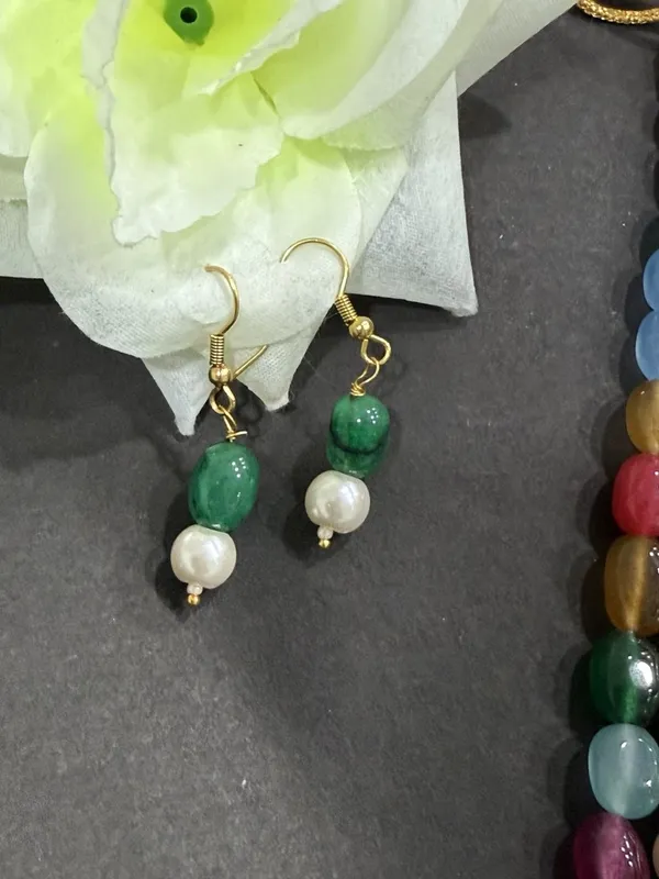 Multicolor_Beads_&_White_Pearl_Mala_with_Matching_Earrings_For_Women
