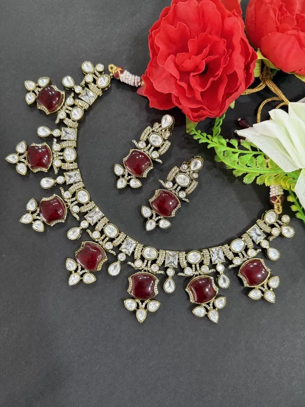 Brown_Apple_Design_Antique_Piece_Stone_Necklace_&_Earring_Set_For_Women