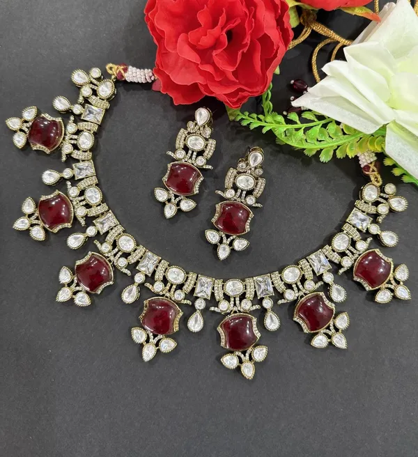 Brown_Apple_Design_Antique_Piece_Stone_Necklace_&_Earring_Set_For_Women