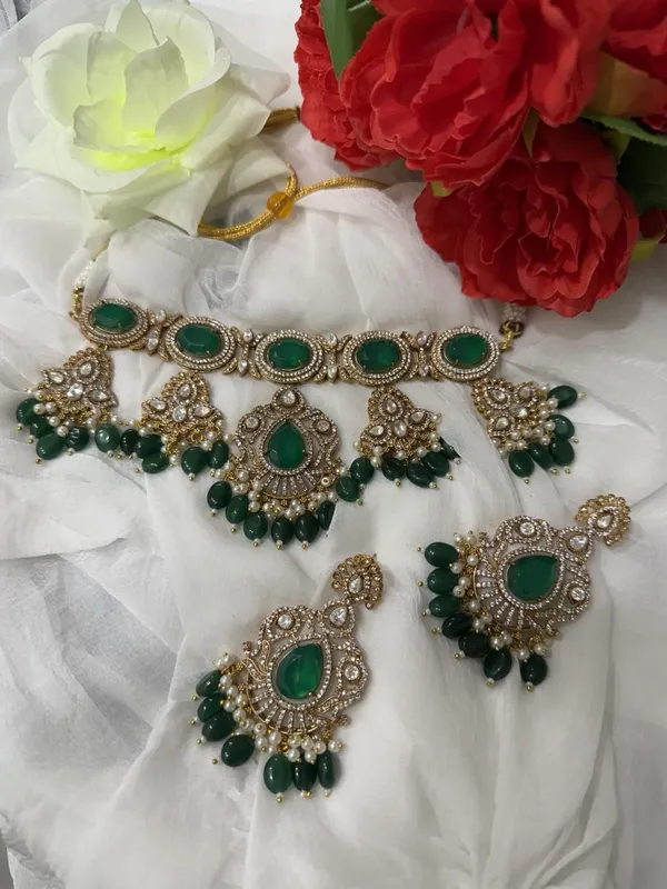 Green_Jalak_Design_Kundan_Stone_Necklace_&_Pearl_Drops_Earring_Set_For_Women