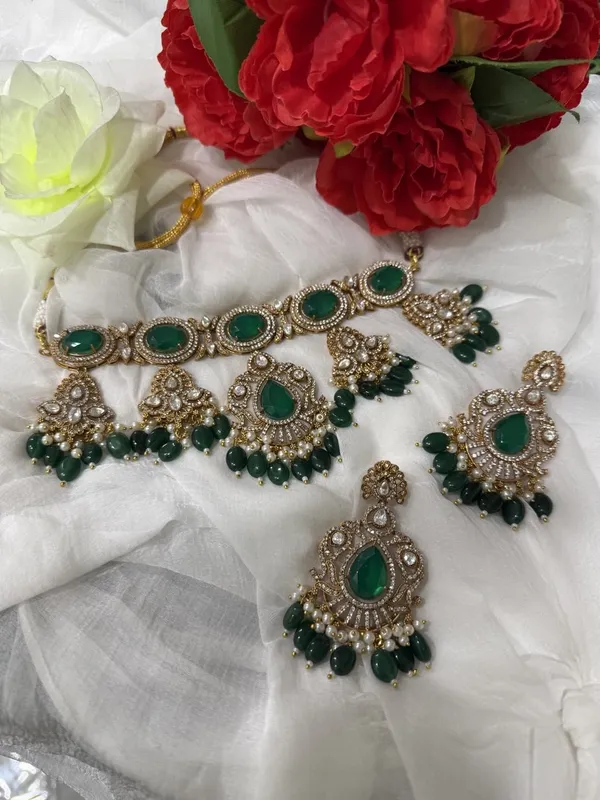Green_Jalak_Design_Kundan_Stone_Necklace_&_Pearl_Drops_Earring_Set_For_Women