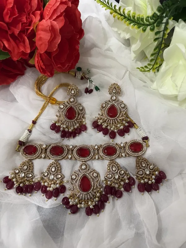 Red_Jalak_Design_Kundan_Stone_Necklace_&_Pearl_Drops_Earring_Set_For_Women
