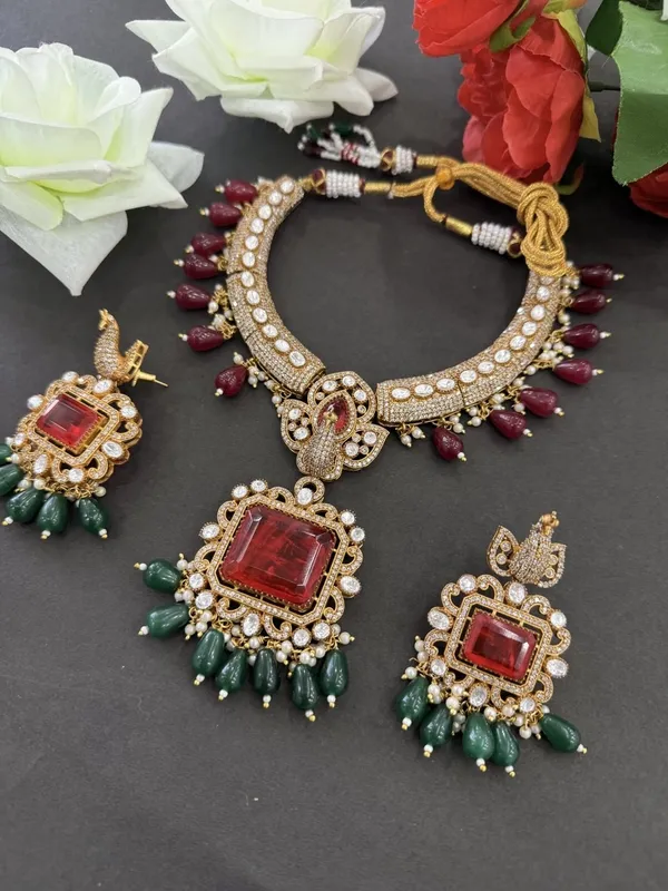 Red_Traditional_Stone_Kundan_Choker_Set_with_Green_Bead_Drops_For_Women