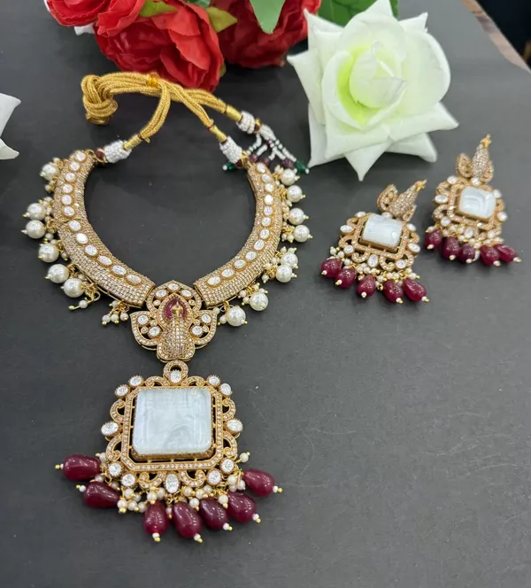 Royal_White_Kundan_Necklace_Set_with_Maroon_Drop_Earrings_For_Women