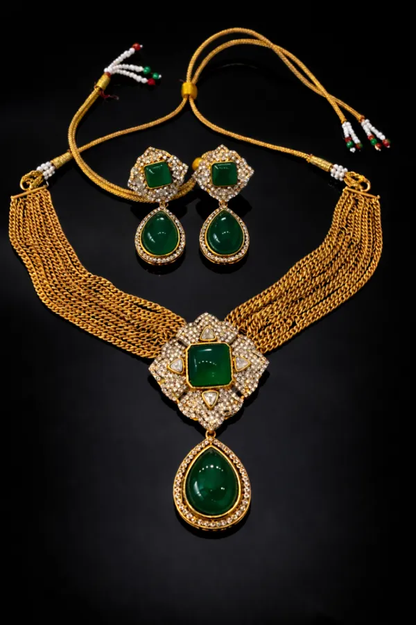 Green_Barss_Trendy_Necklace_Set_With_Earrings_For_Women