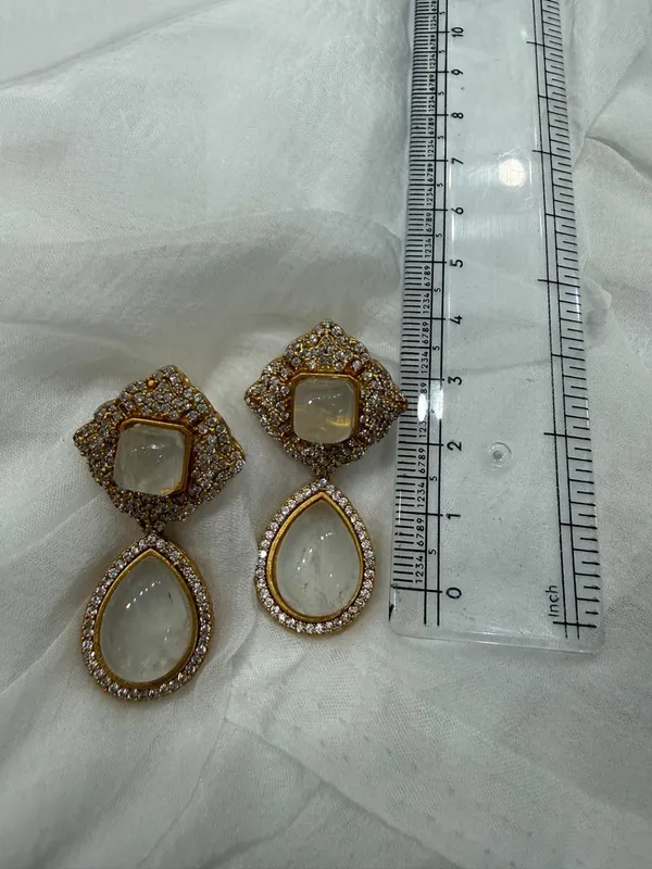 White_Barss_Trendy_Necklace_Set_With_Earrings_For_Women