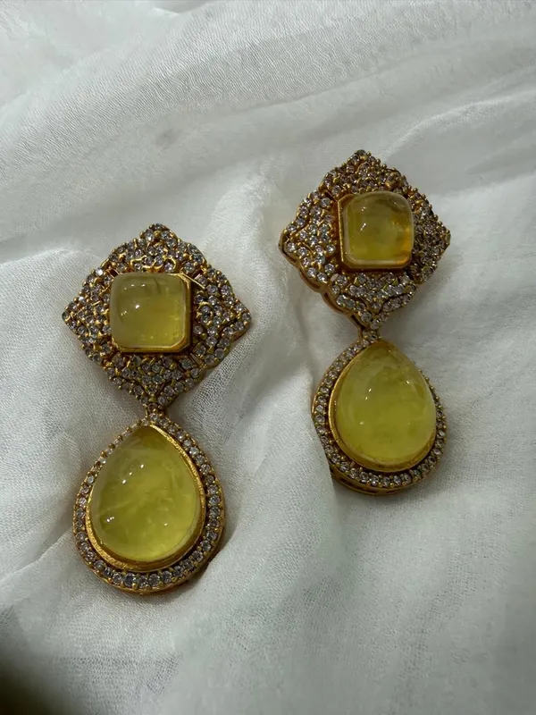 Yellow_Barss_Trendy_Necklace_Set_With_Earrings_For_Women