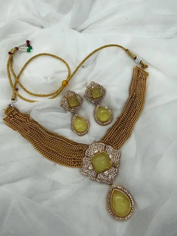 Yellow_Barss_Trendy_Necklace_Set_With_Earrings_For_Women