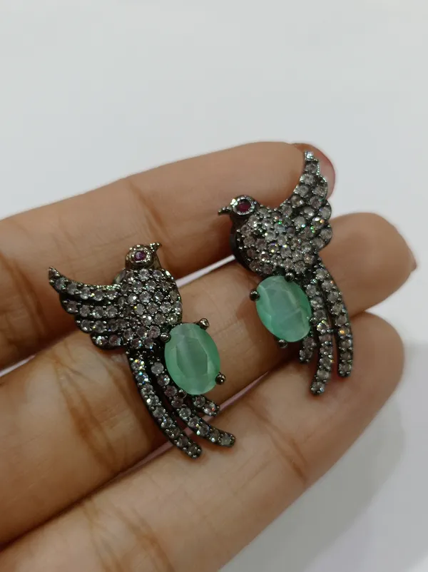 Black_Pista_Green_Chimney_Stud_Earrings